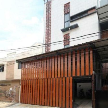 Hotel Kamar Keluarga Duri Kosambi Jakarta Exteriér fotografie