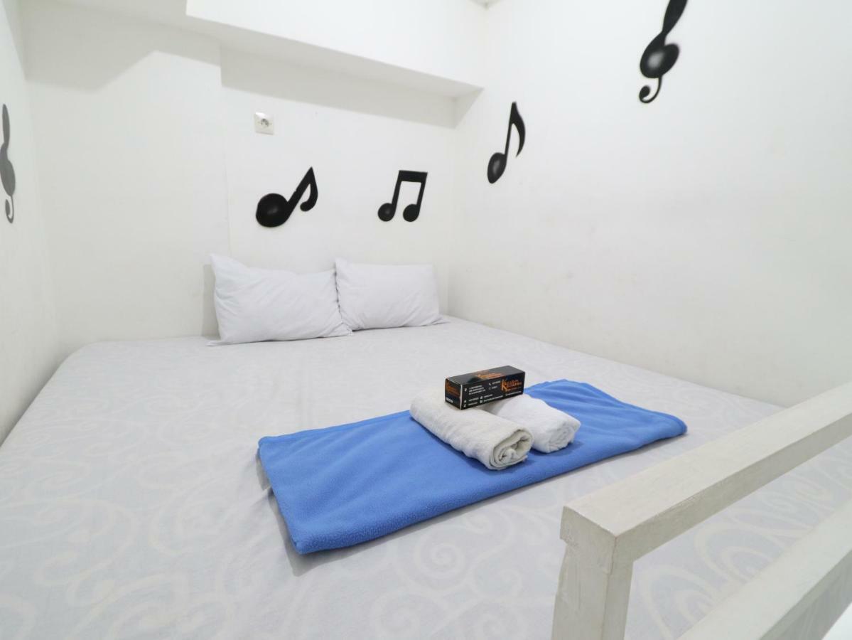 Hotel Kamar Keluarga Duri Kosambi Jakarta Exteriér fotografie